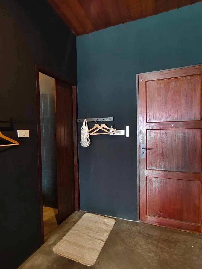 Mr Black & Ms White -Self Check In Accommodation Bangkok Ngoại thất bức ảnh