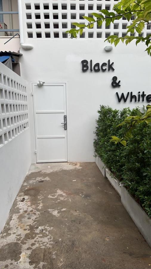 Mr Black & Ms White -Self Check In Accommodation Bangkok Ngoại thất bức ảnh