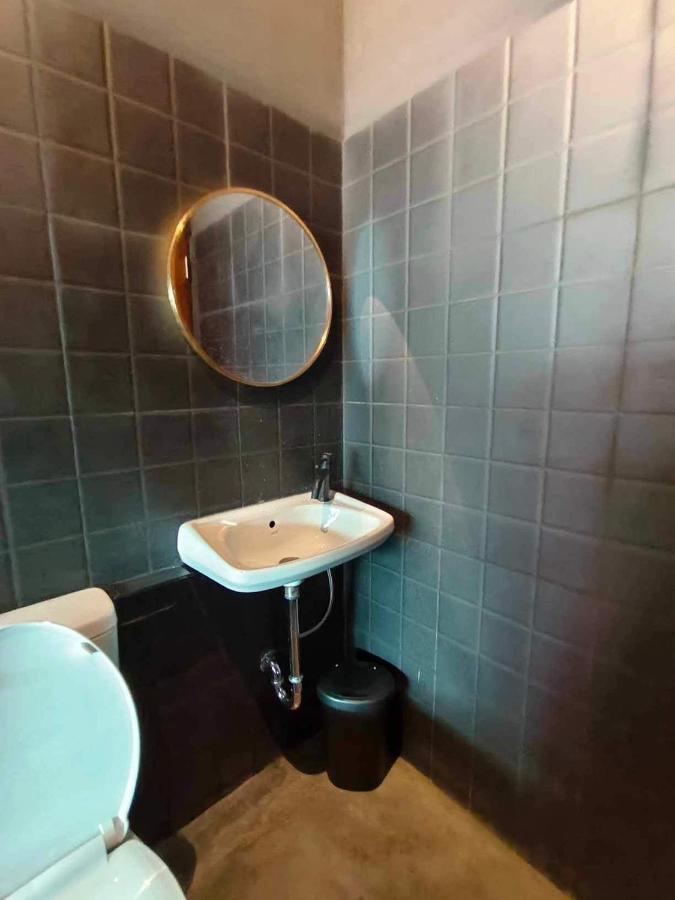 Mr Black & Ms White -Self Check In Accommodation Bangkok Ngoại thất bức ảnh