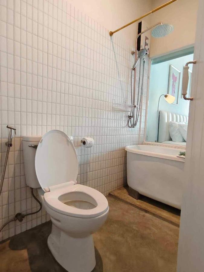 Mr Black & Ms White -Self Check In Accommodation Bangkok Ngoại thất bức ảnh