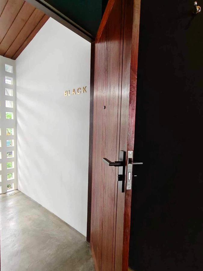Mr Black & Ms White -Self Check In Accommodation Bangkok Ngoại thất bức ảnh